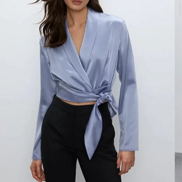 Aritzia Cream Satin Blouse - Picture 4 of 4